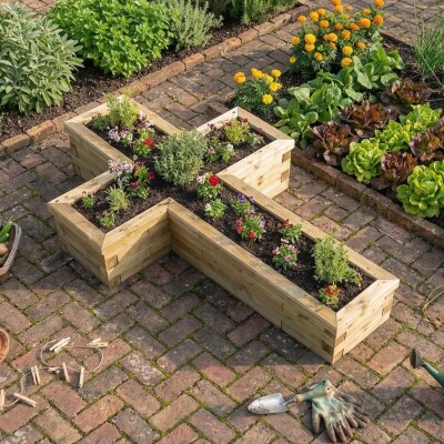 Fioriera a forma di croce / 1,35 x 2,4 x 0,45 m