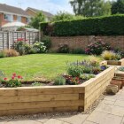 Muro di contenimento di fine giardino con gradini / 8,55 m x 1,5 m x 0,75 m